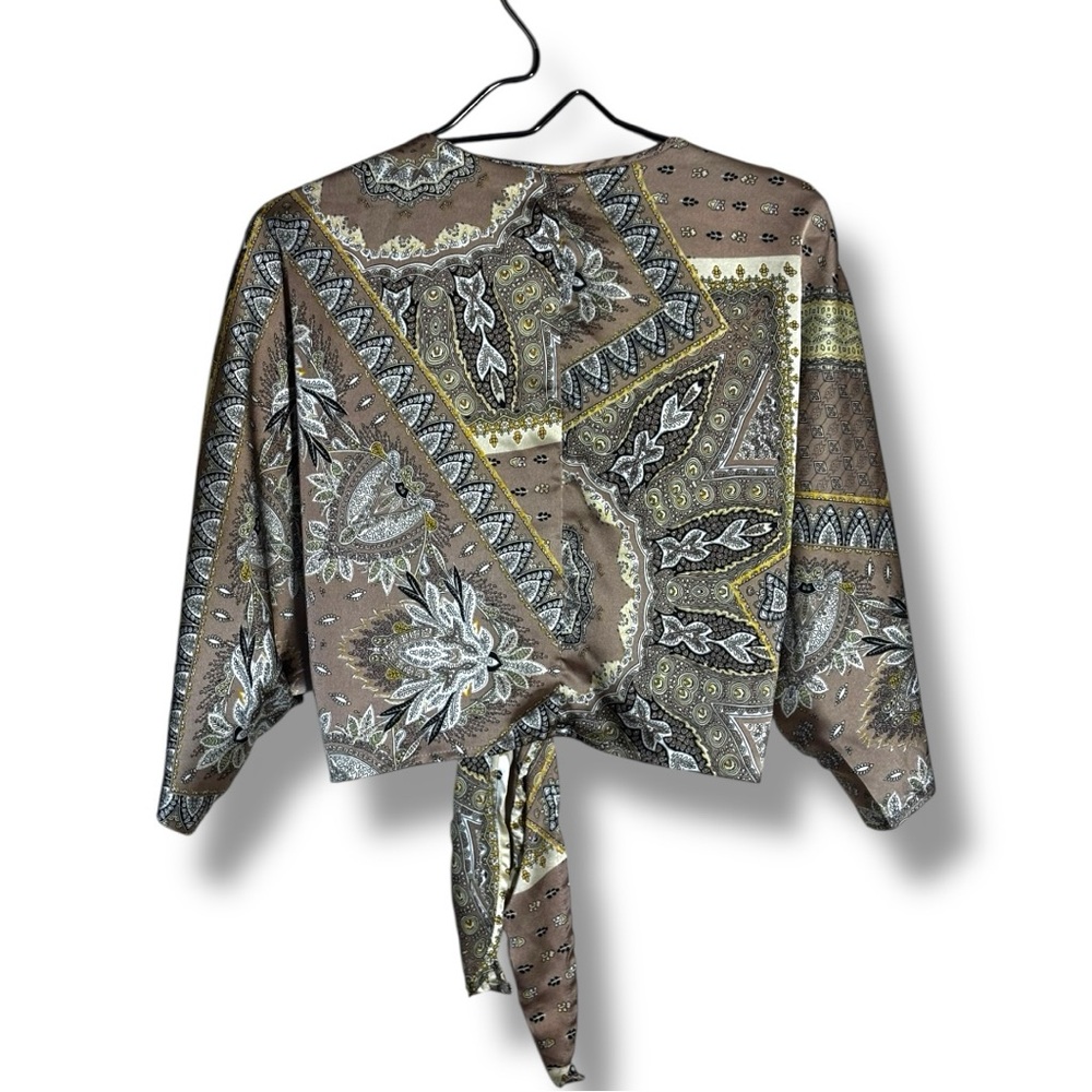 SHEIN Paisley Cream/Gold/Brown Tie-Front Collarless Cropped Festival Blouse - Picture 16 of 16